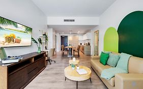 5 Beach Resort W Rooftop Pool Up To 6 Hollywood Beach